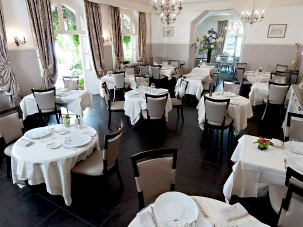 Logis Hotel Restaurant Nougier Saint-Etienne-de-Fursac Bagian luar foto