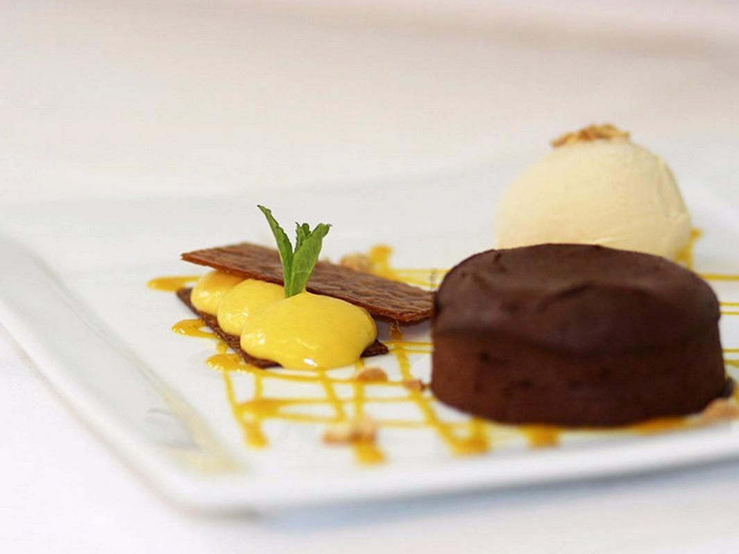 Logis Hotel Restaurant Nougier Saint-Etienne-de-Fursac Bagian luar foto