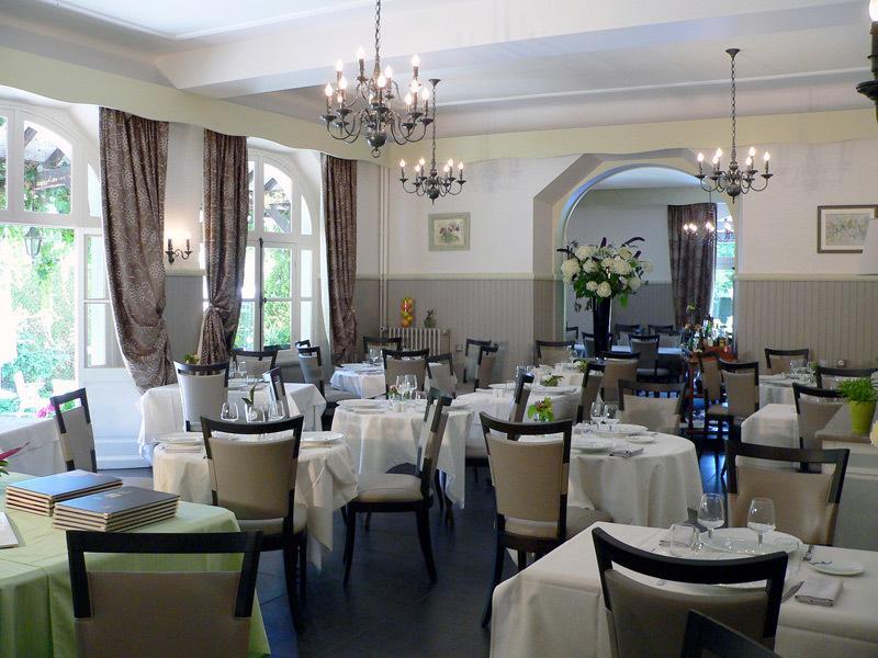 Logis Hotel Restaurant Nougier Saint-Etienne-de-Fursac Bagian luar foto